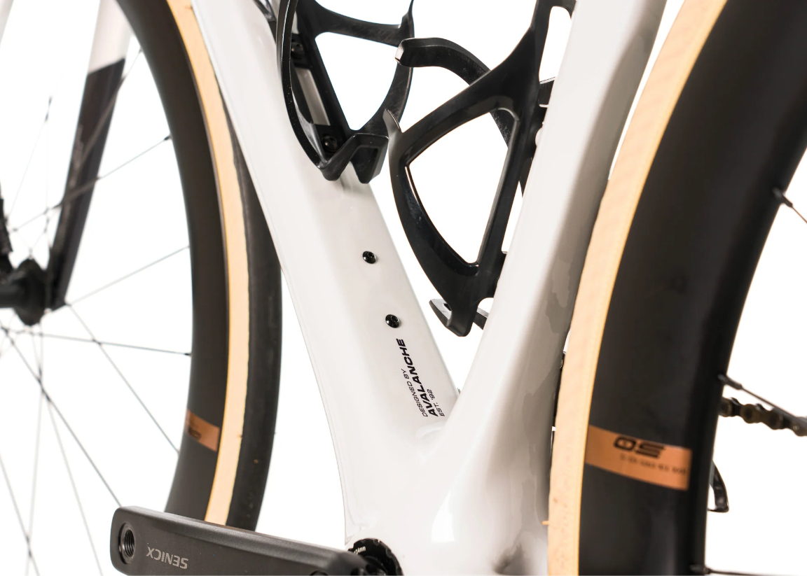 Avalanche Pulse Carbon Road Bike 2027