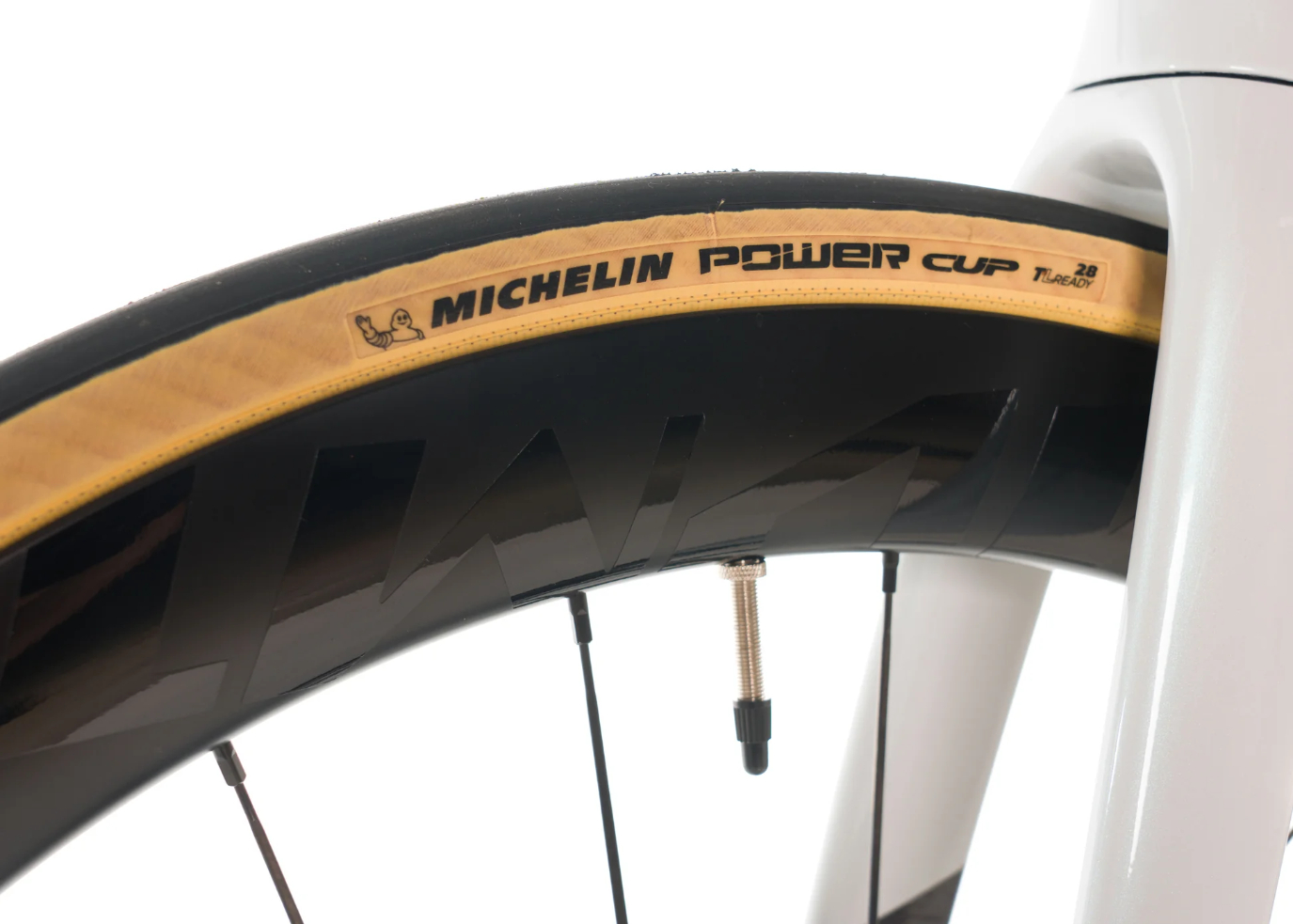 Avalanche Pulse Carbon Road Bike 2027